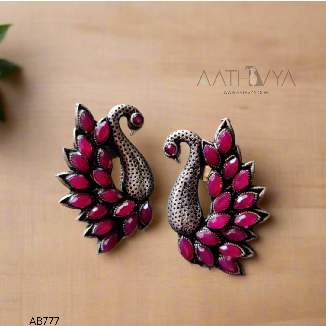 STATEMENT HAND CUFFS & EARRINGS - AB777