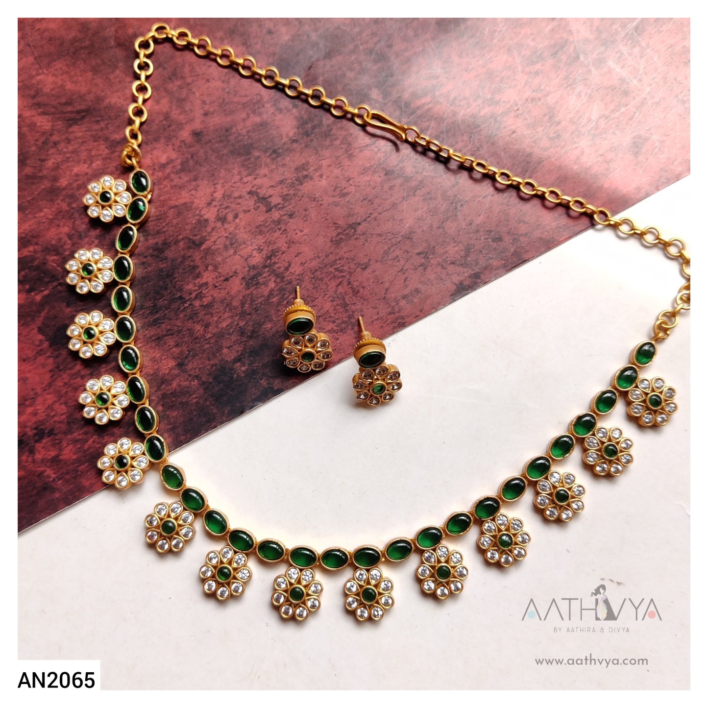 VIHAAN - ANTIQUE KEMP NECKLACE SET - AN2065