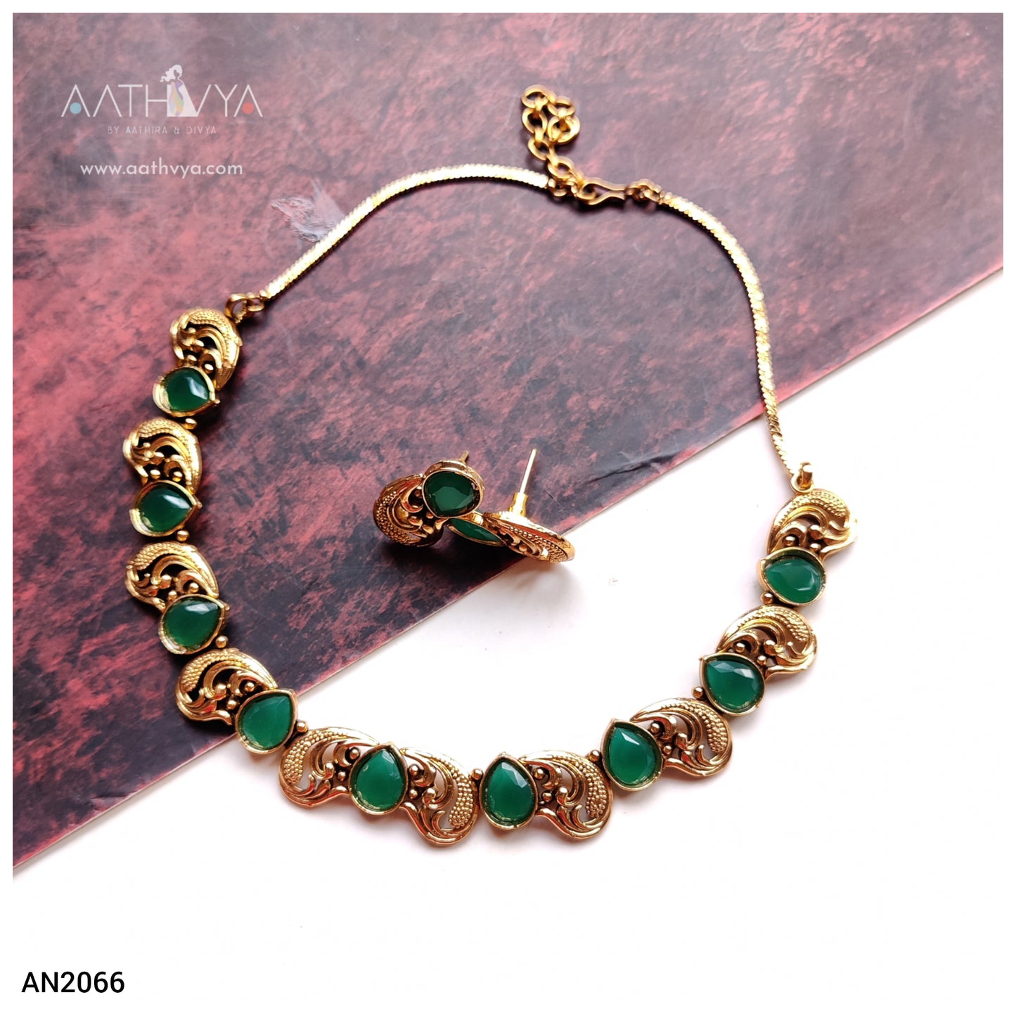 VIHAAN - ANTIQUE STONE NECKLACE SET - AN2066
