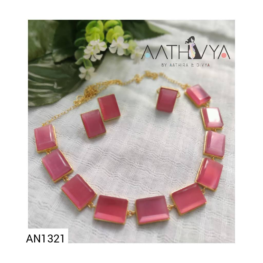 INSIGNIA - STONE NECKPIECE SETS - AN1321