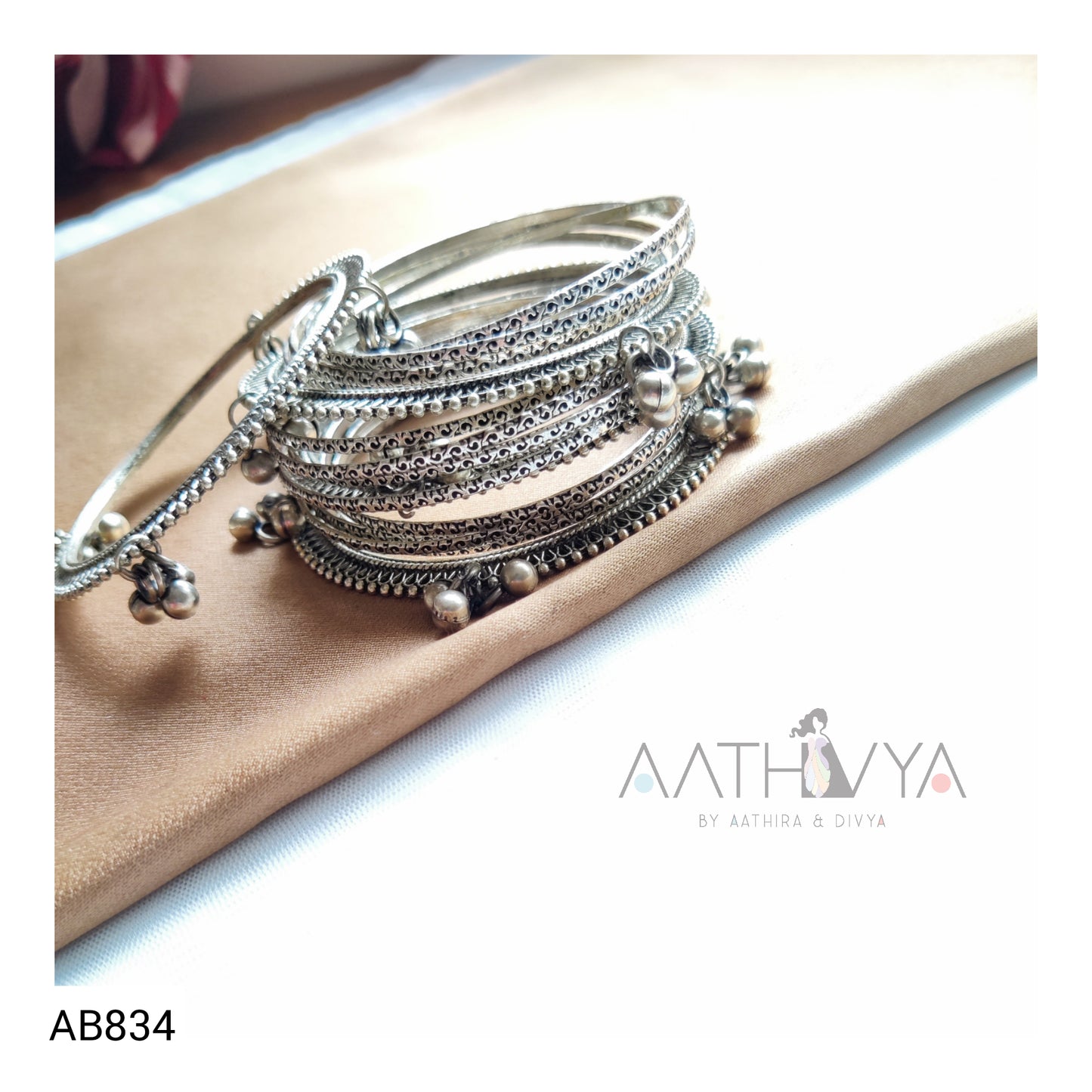 SET OF 16 BANGLES - AB834