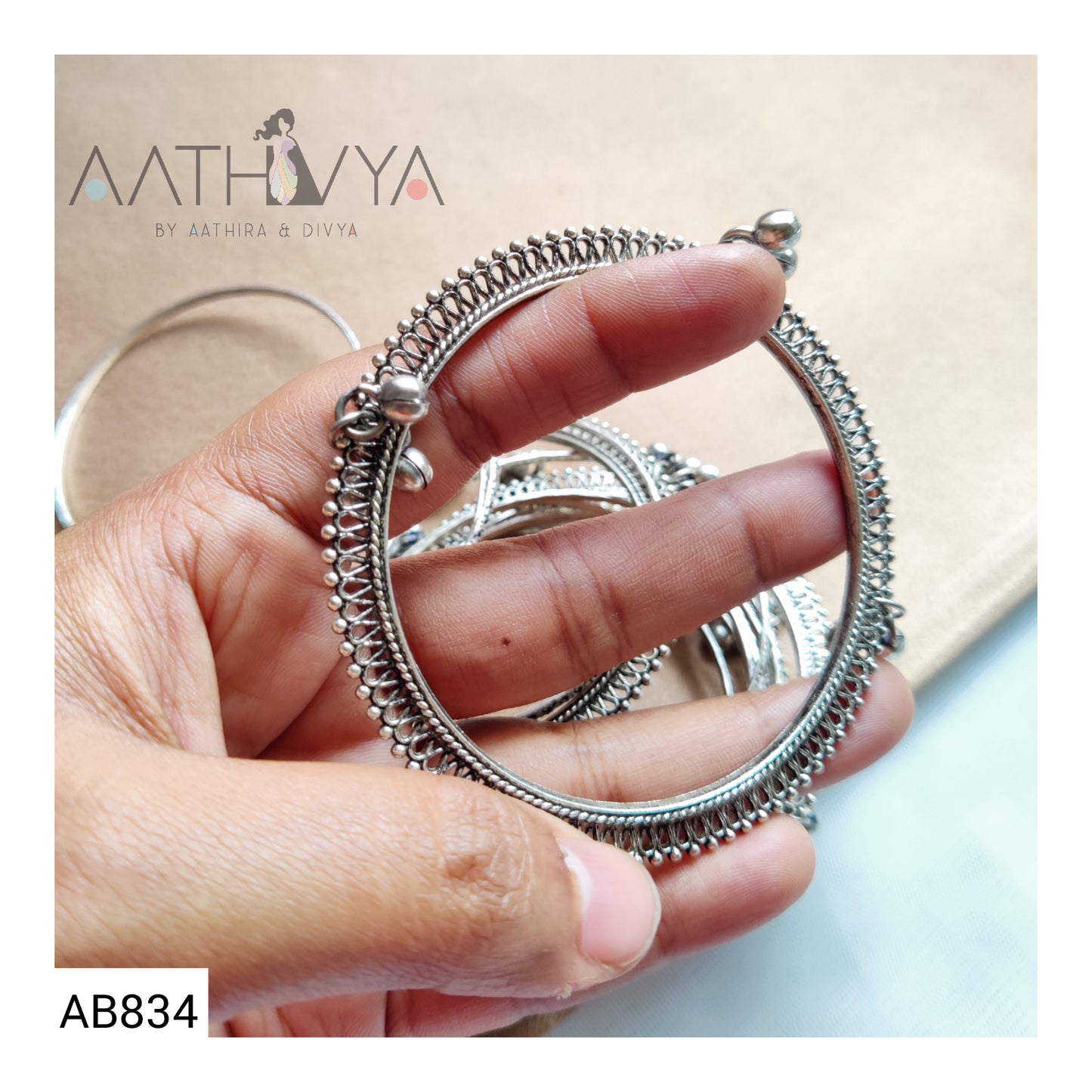 SET OF 16 BANGLES - AB834
