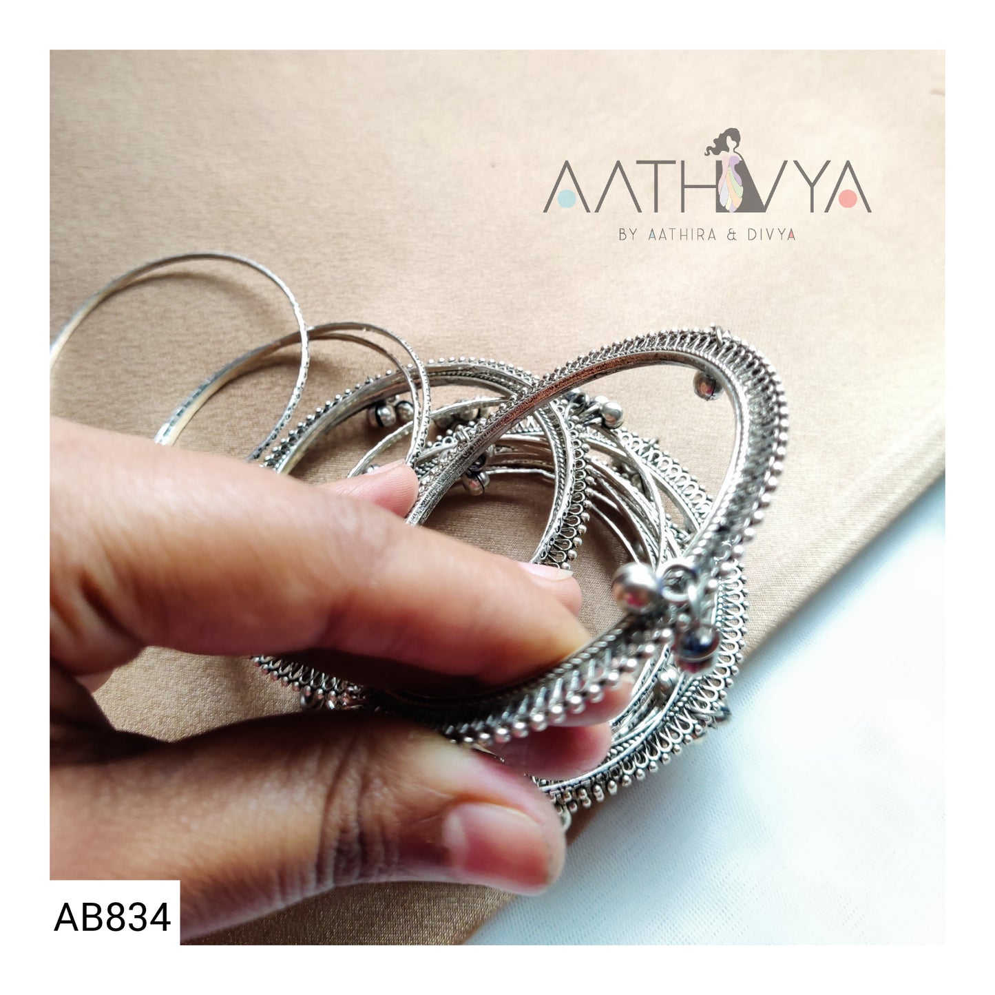SET OF 16 BANGLES - AB834