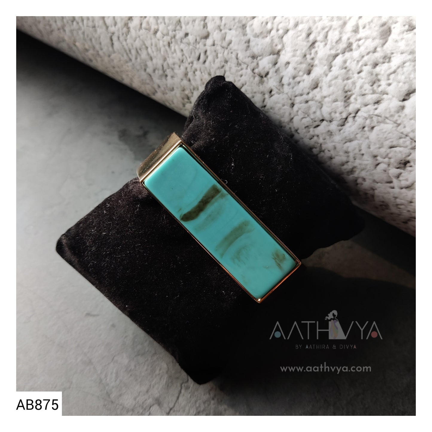 AB875