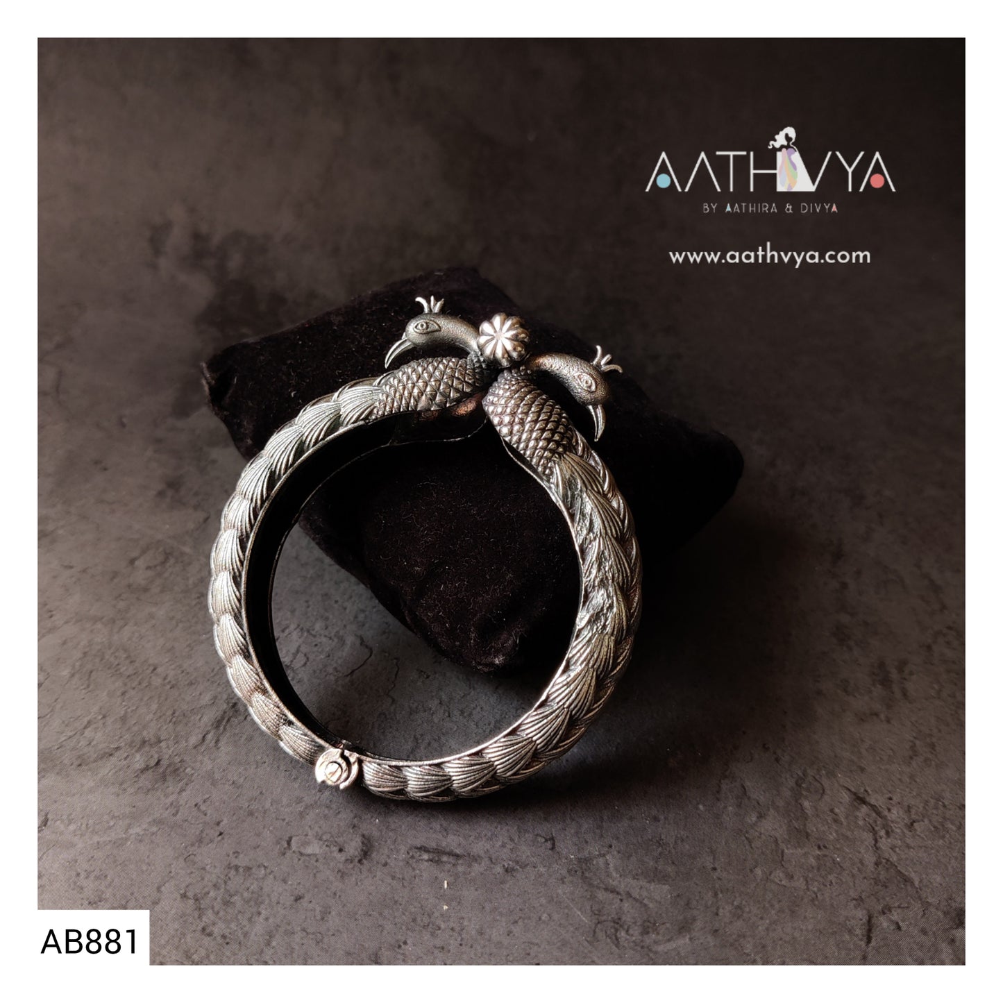 PEACOCK BANGLE - AB881
