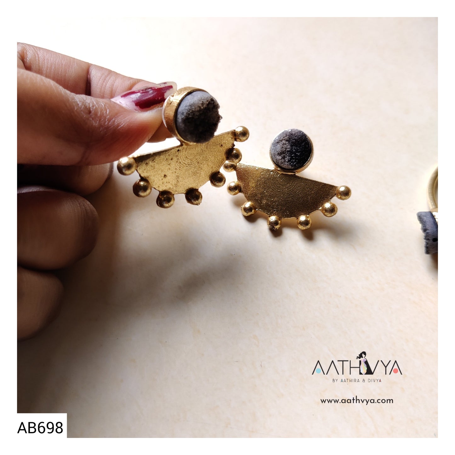 HANDCUFF & EARRING COMBO - AB698
