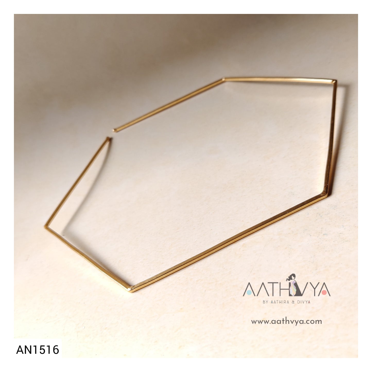 HEXA STATEMENT NECKPIECE - AN1516