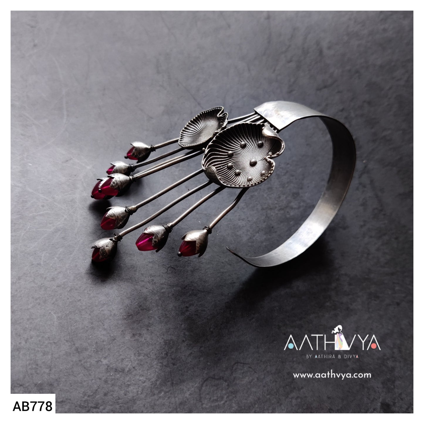 STATEMENT HAND CUFFS - AB778