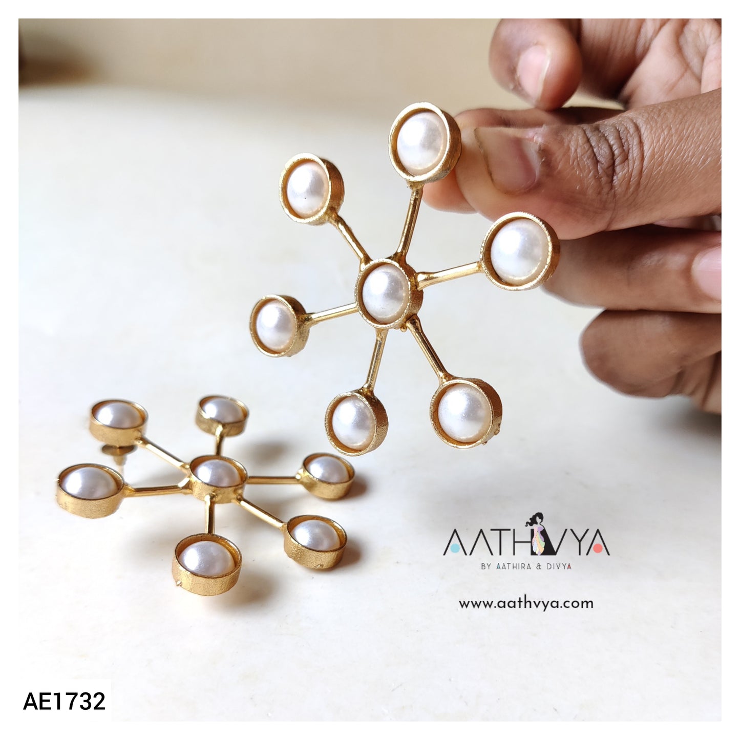 STELLAR SNOWFLAKES - AE1732