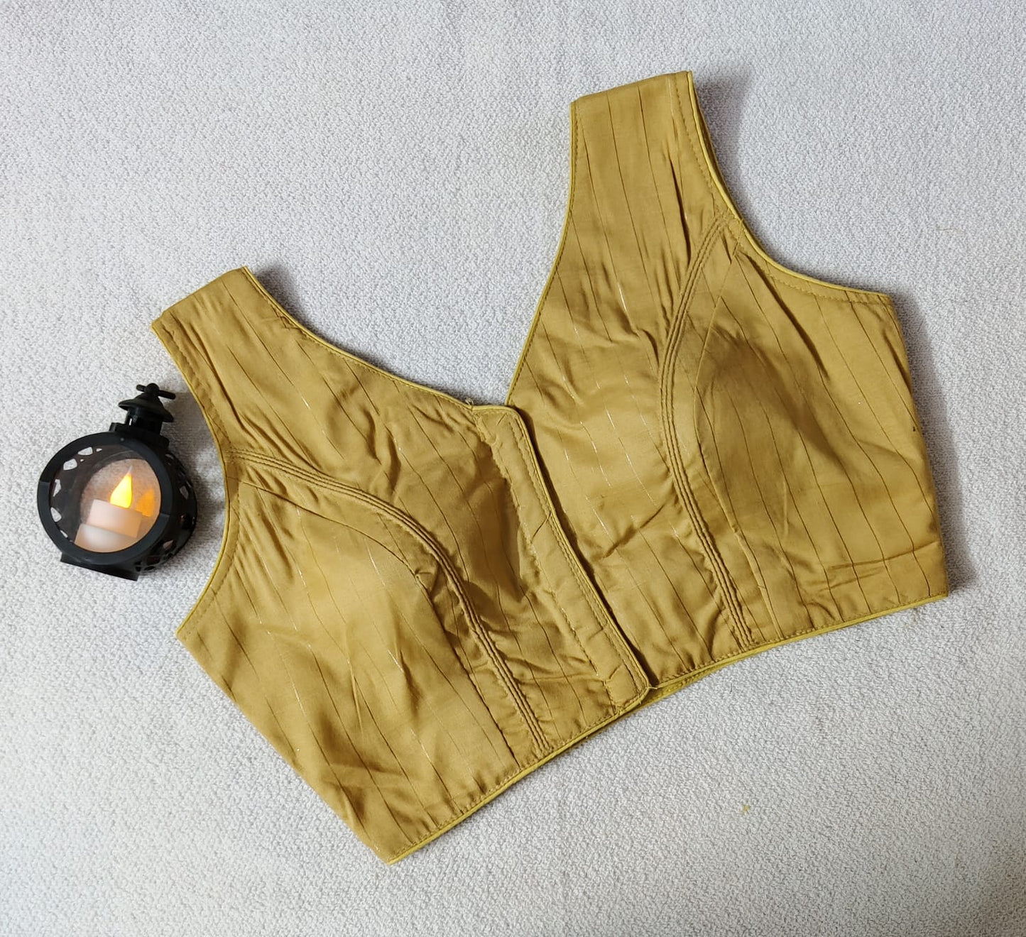 READY-TO-WEAR SAREE BLOUSE - AK939