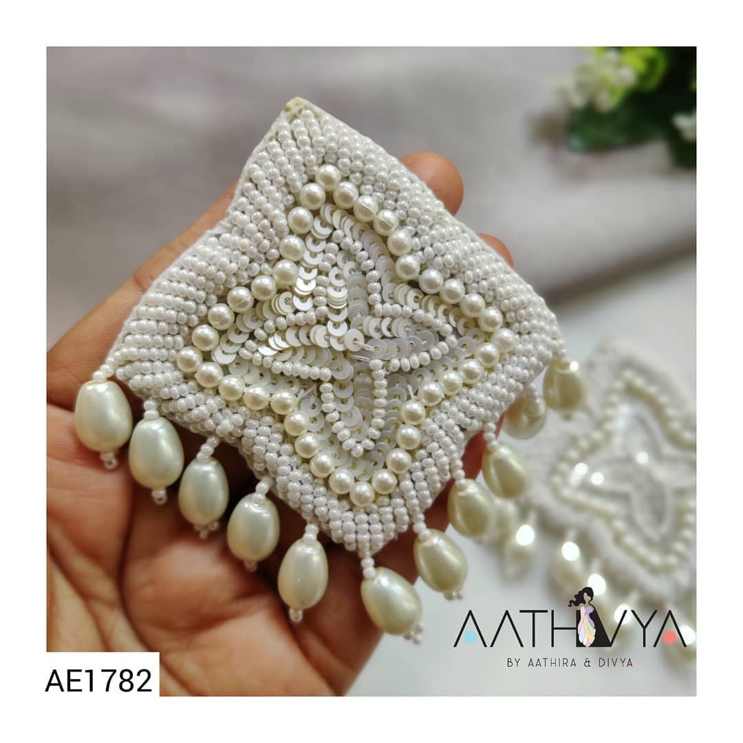 NIRALI HANDCRAFTED EARRING - AE1782