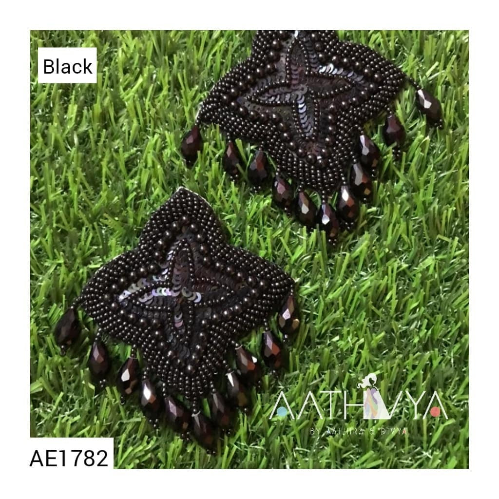NIRALI HANDCRAFTED EARRING - AE1782