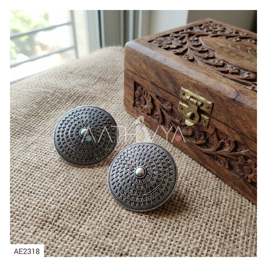 AE2381 - OVERSIZED STUDS