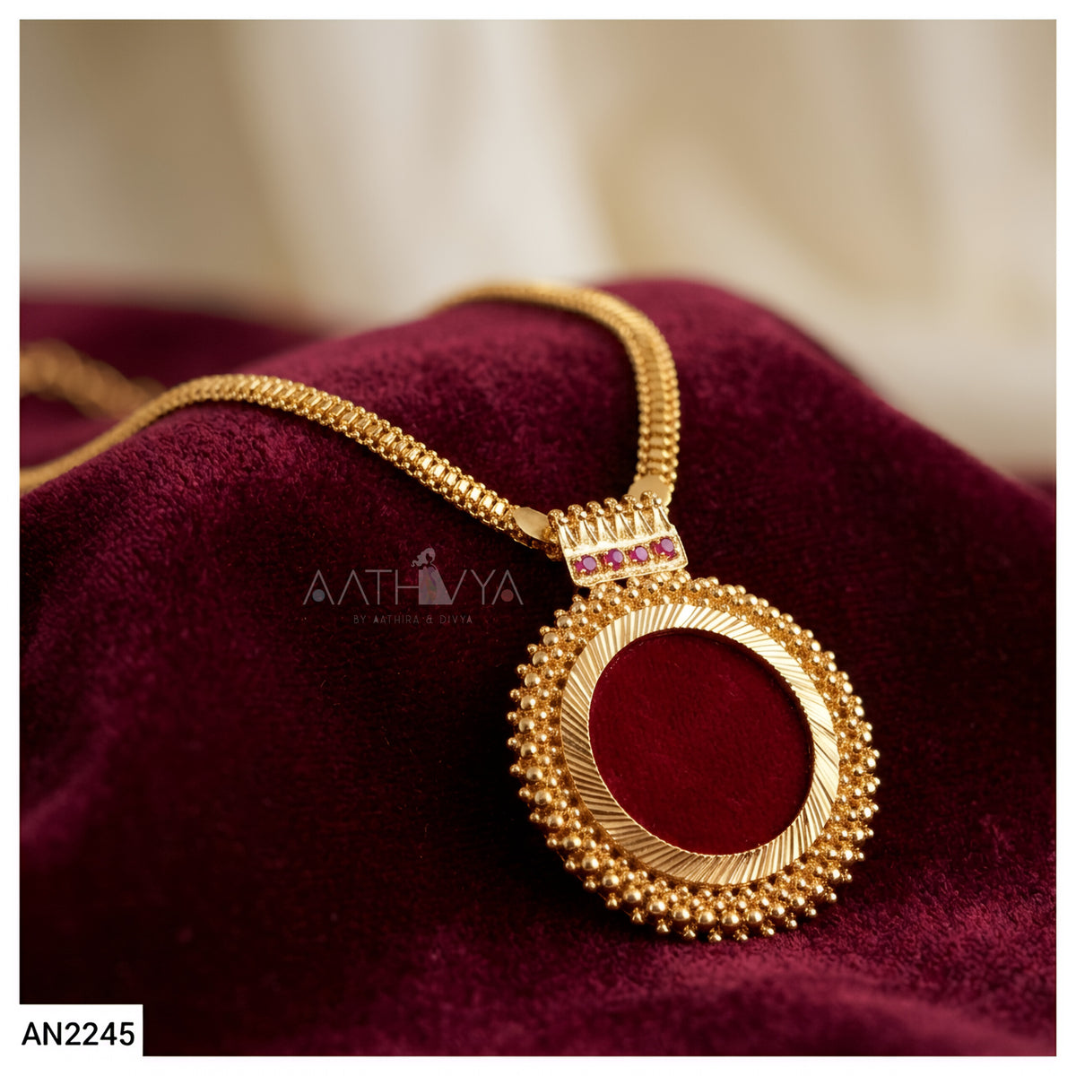 ROUND PENDANT NECKPIECE SET - AN2245