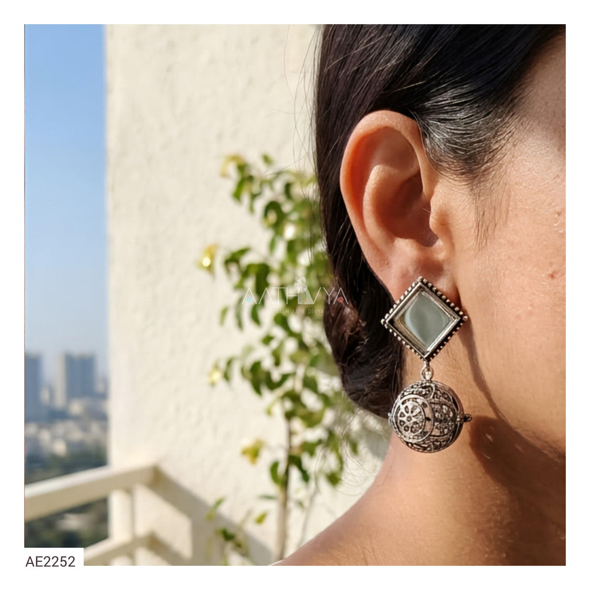 FILIGREE DANGLERS - AE2252