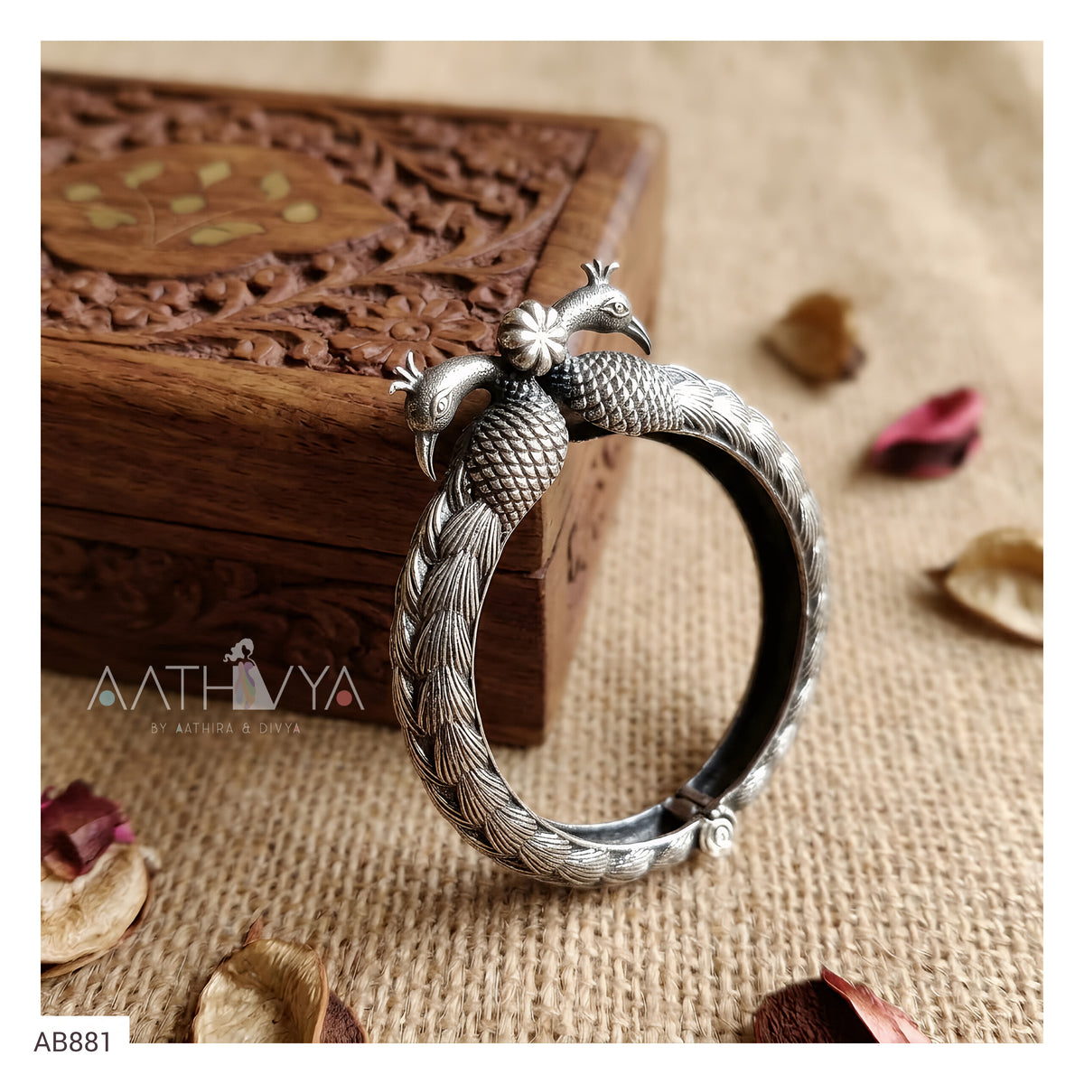 PEACOCK BANGLE - AB881