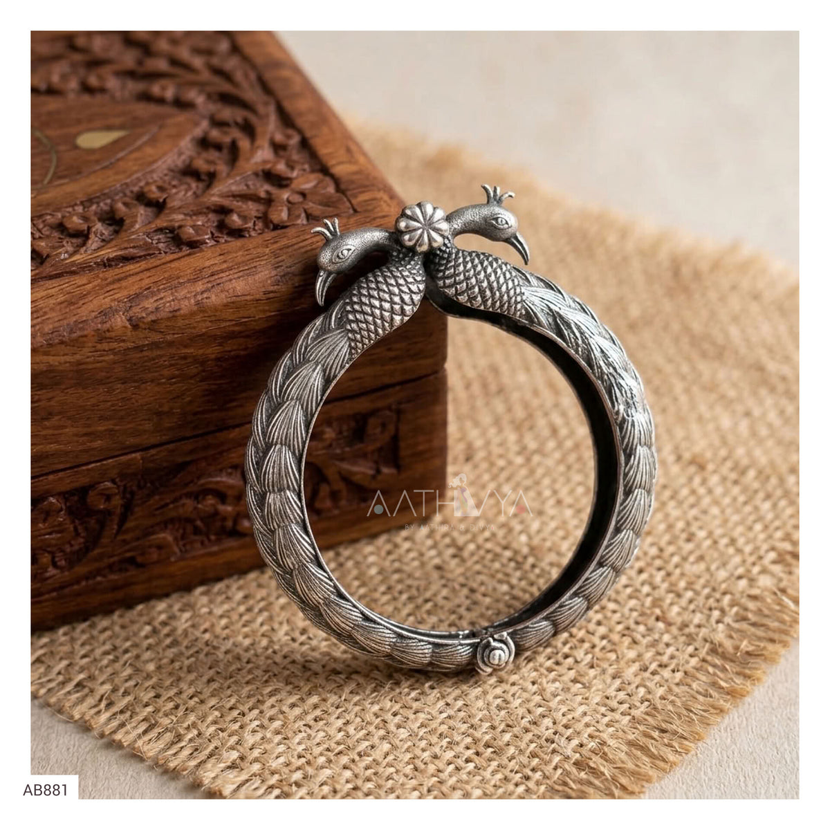 PEACOCK BANGLE - AB881