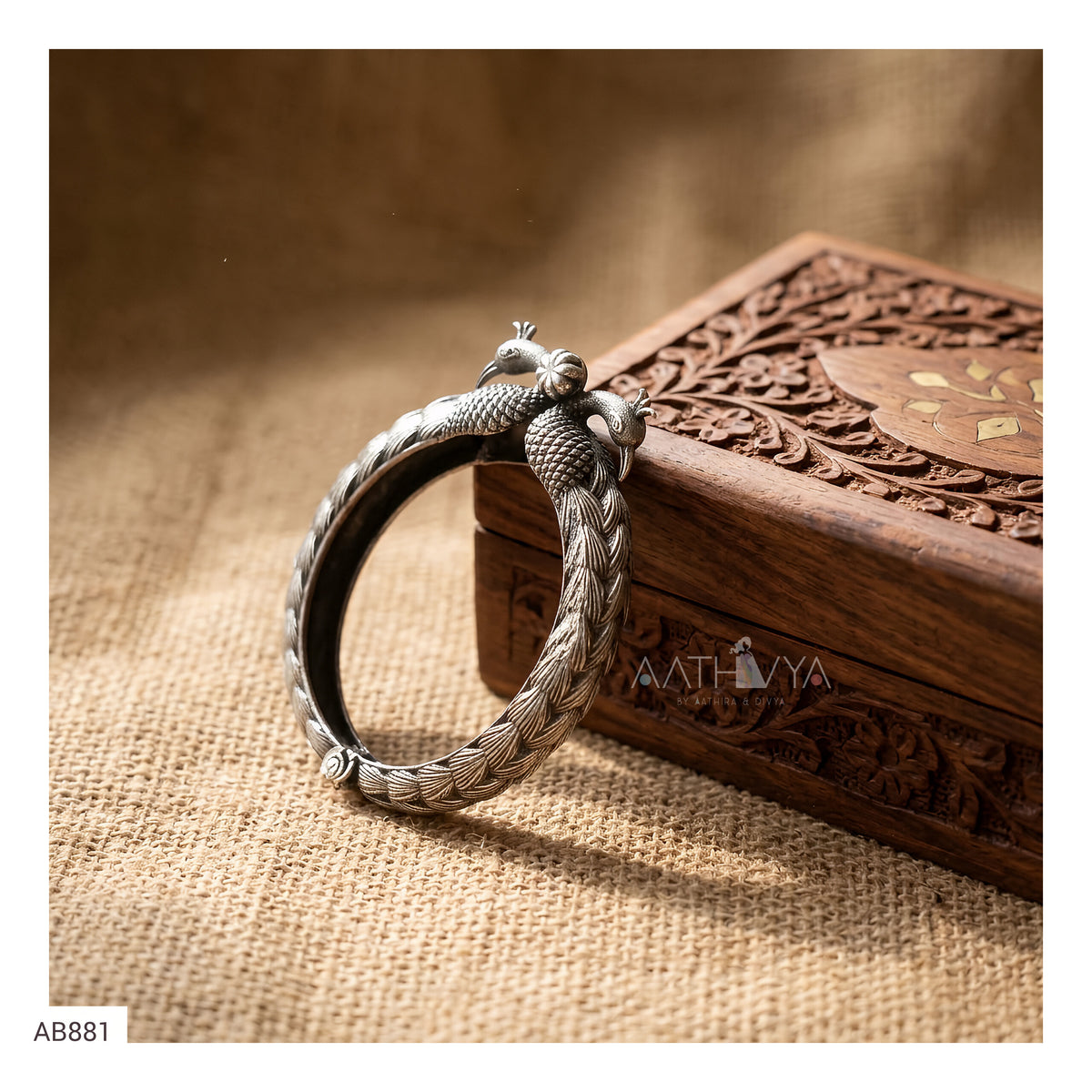 PEACOCK BANGLE - AB881