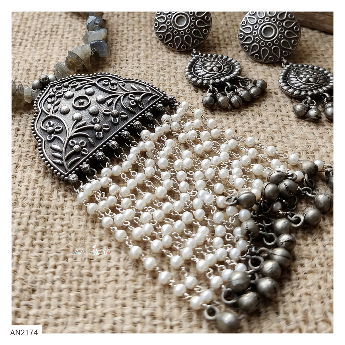 PEARL TASSELED GHUNGROO PENDANT NECKPIECE - AN2174