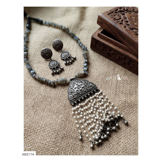 PEARL TASSELED GHUNGROO PENDANT NECKPIECE - AN2174