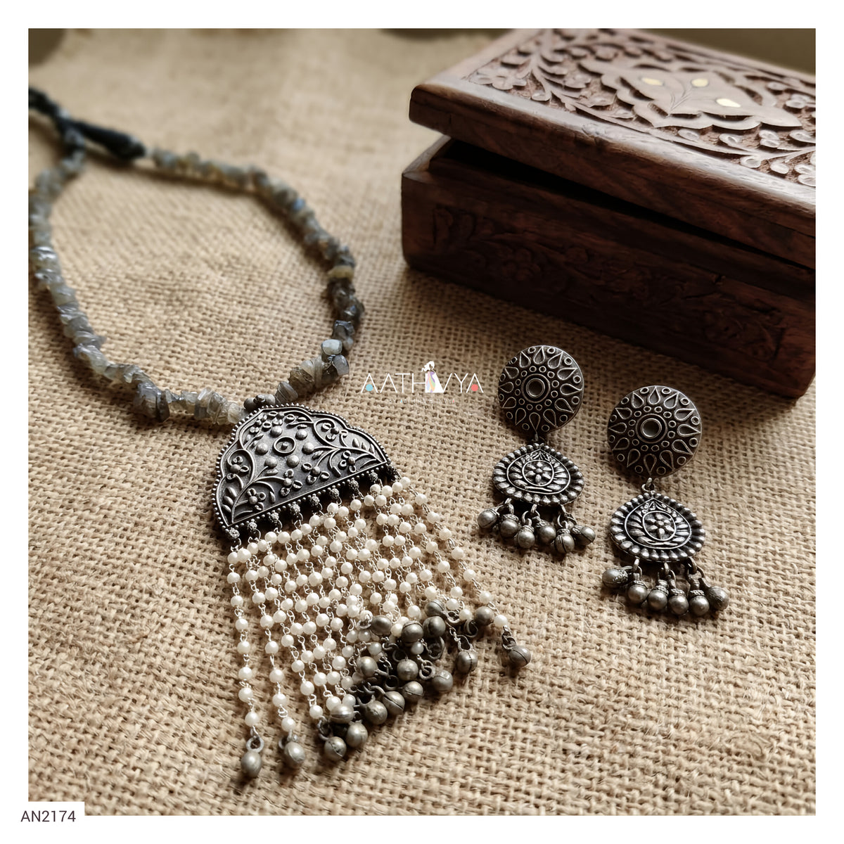PEARL TASSELED GHUNGROO PENDANT NECKPIECE - AN2174