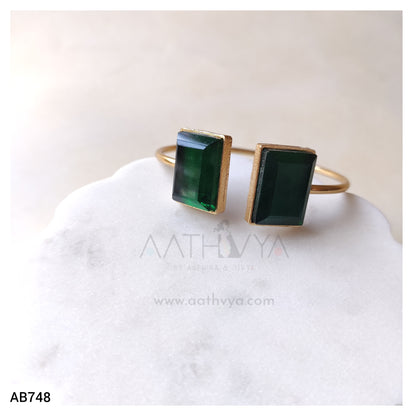 AB748