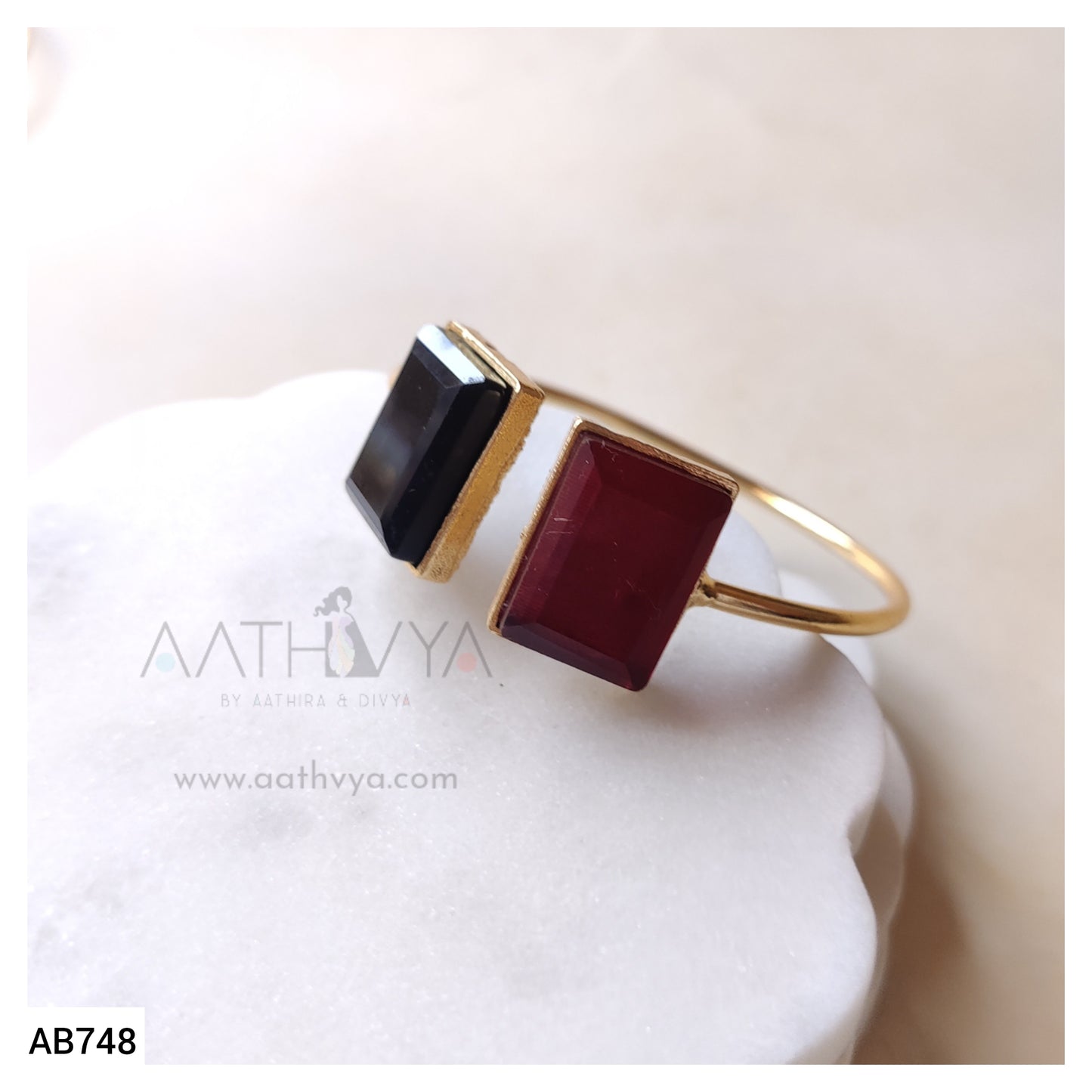 AB748