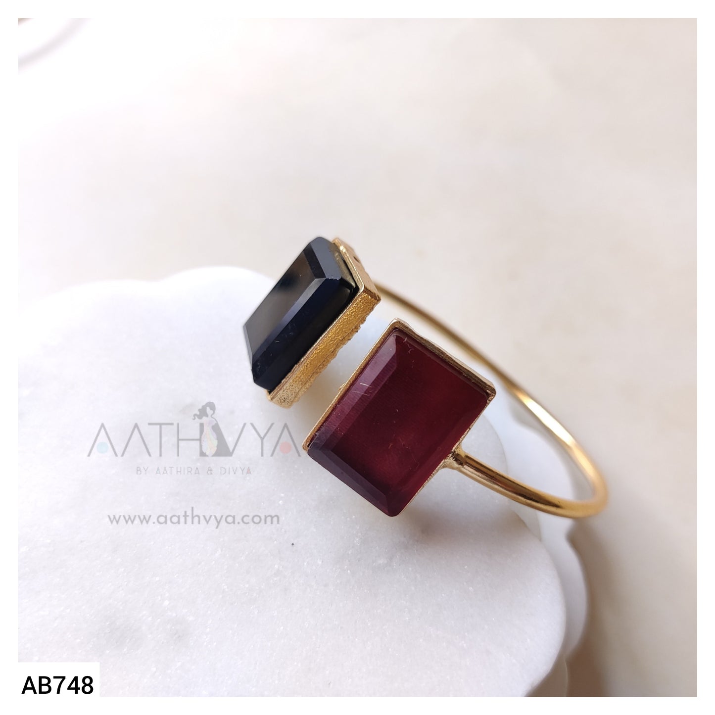 AB748