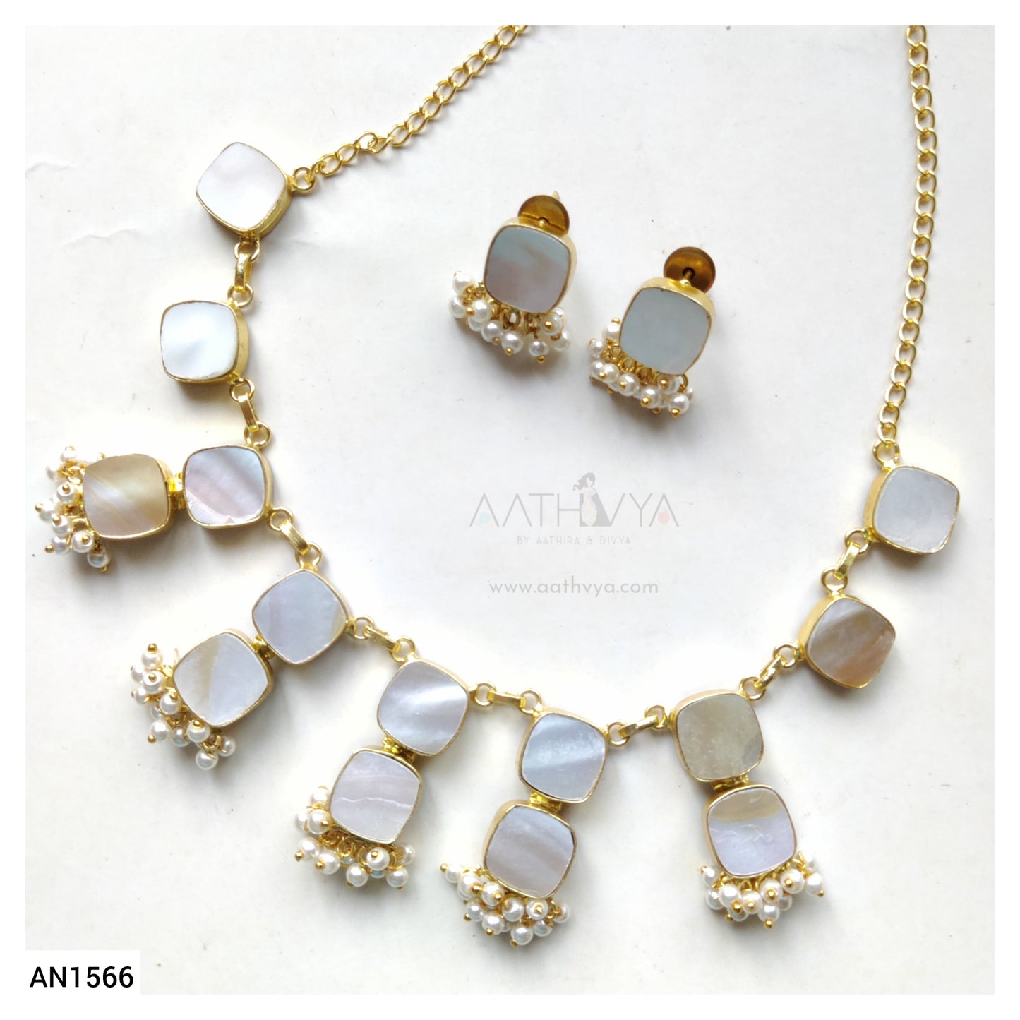 MOTHER OF PEARL SET - AN1566