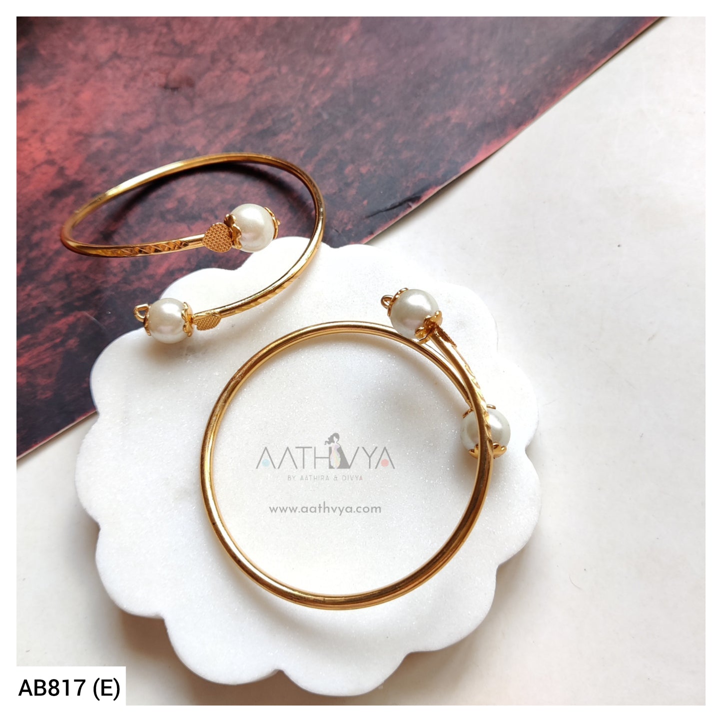Pearl Adjustable Bracelet - AB817 (E)