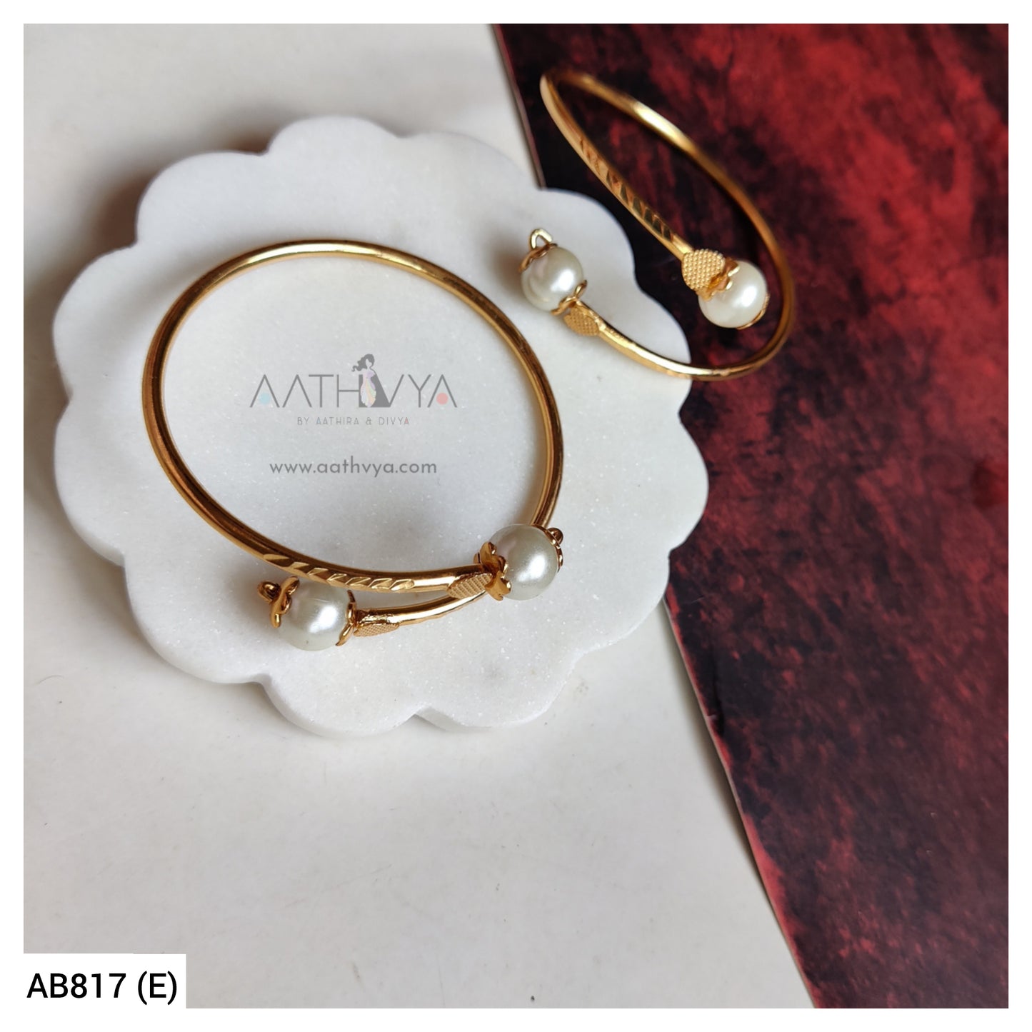 Pearl Adjustable Bracelet - AB817 (E)