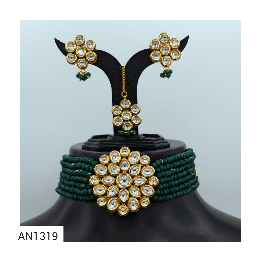 DARK GREEN