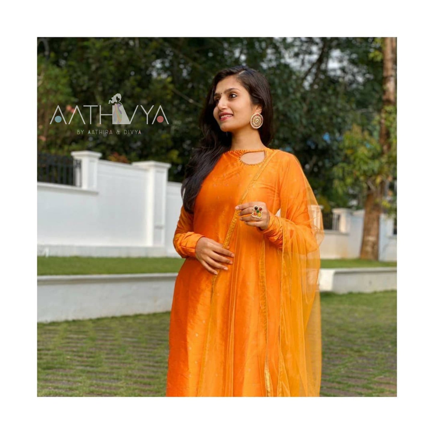 OVERSIZED DABI KUNDAN STUD - AE623
