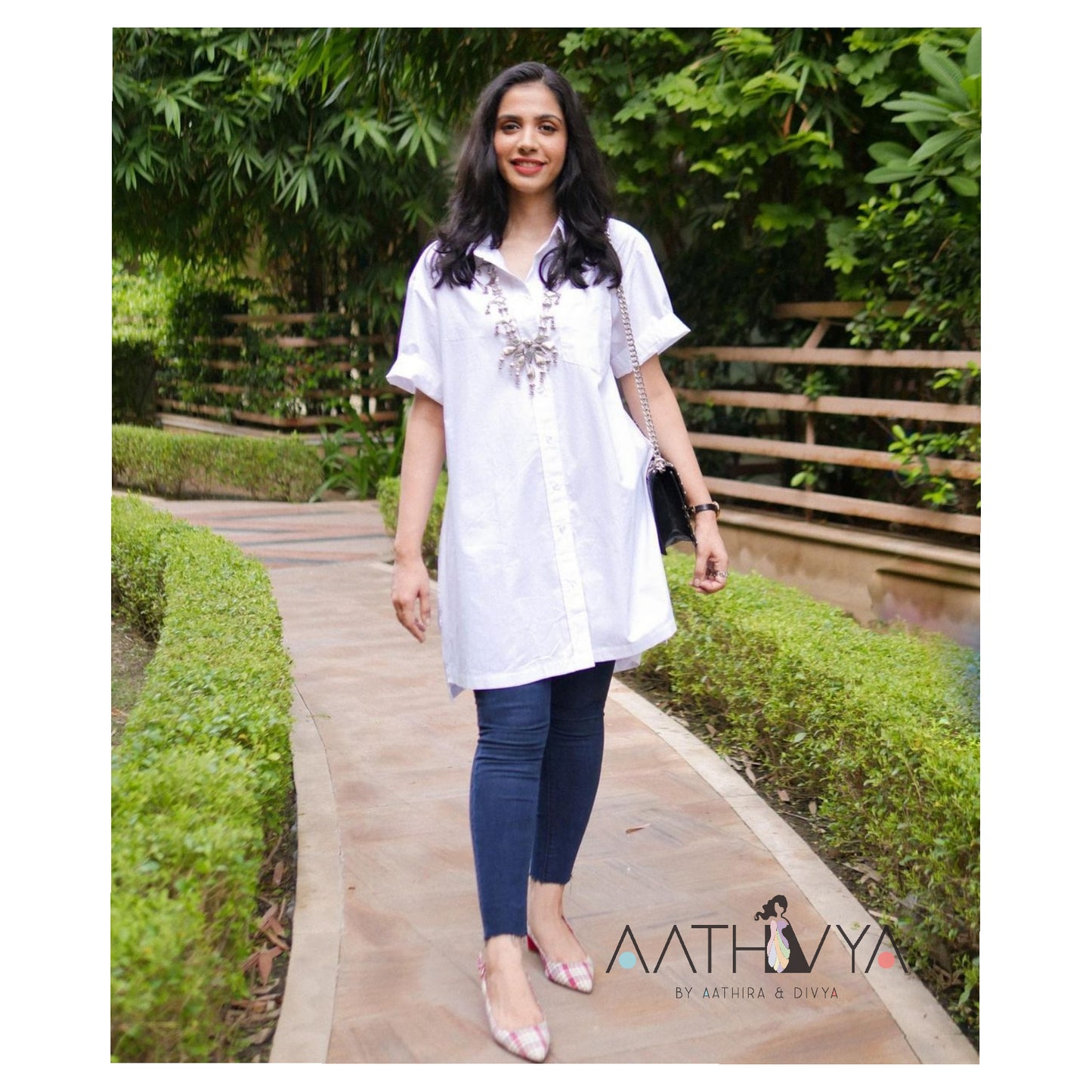 MIRROR STATEMENT NECKPIECE - AN2171