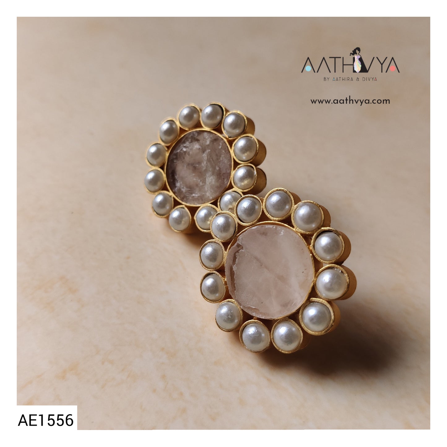 AE1556