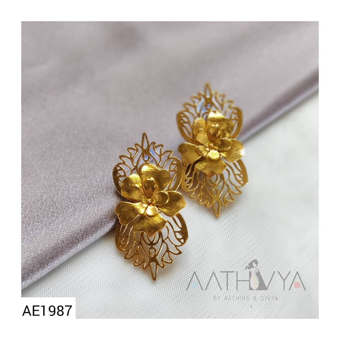 FLORAL STATEMENT EARRING - AE1987